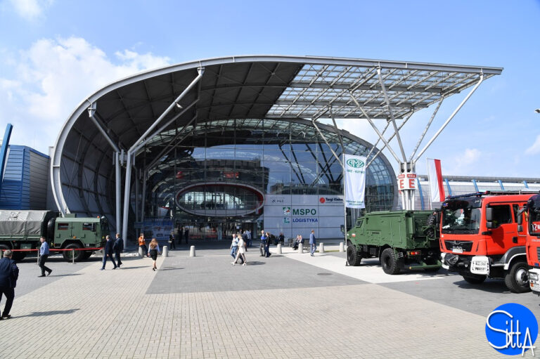 découvrez les opportunités d'investissement dans le secteur de la défense en pologne à travers le mspo. explorez les innovations militaires, les collaborations internationales et les projets stratégiques qui façonnent l'avenir de la défense en europe.