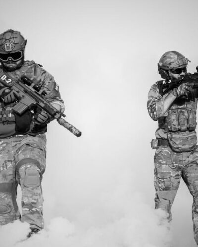 découvrez l'univers fascinant des soldats : leur bravoure, leur formation, et les défis qu'ils affrontent au quotidien. plongez dans les récits inspirants et les aspects méconnus de la vie militaire.