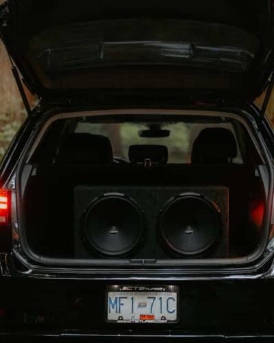 découvrez notre sélection de subwoofers performants pour enrichir votre expérience audio. profitez de basses profondes et puissantes, idéales pour la musique, le cinéma et les jeux vidéo. transformez votre espace avec un son immersif grâce à nos modèles de qualité.