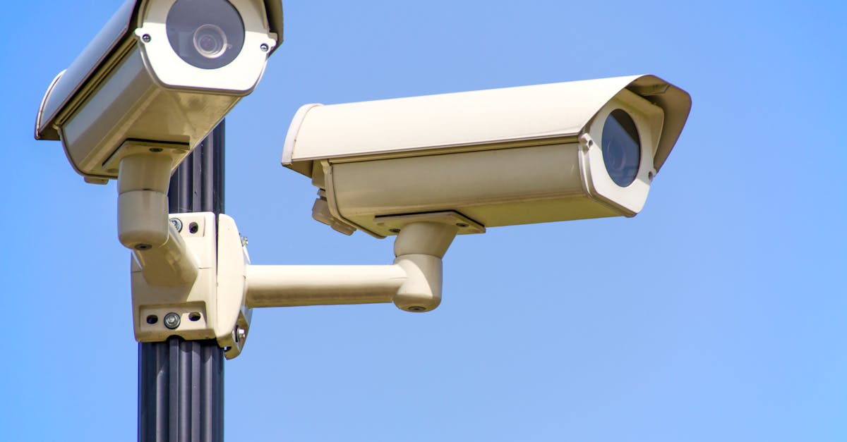 découvrez l'importance de la surveillance dans notre société moderne. explorez les différentes méthodes et technologies utilisées pour garantir la sécurité, la protection des données et le respect des droits. informez-vous sur les enjeux éthiques et les débats autour de la surveillance au quotidien.